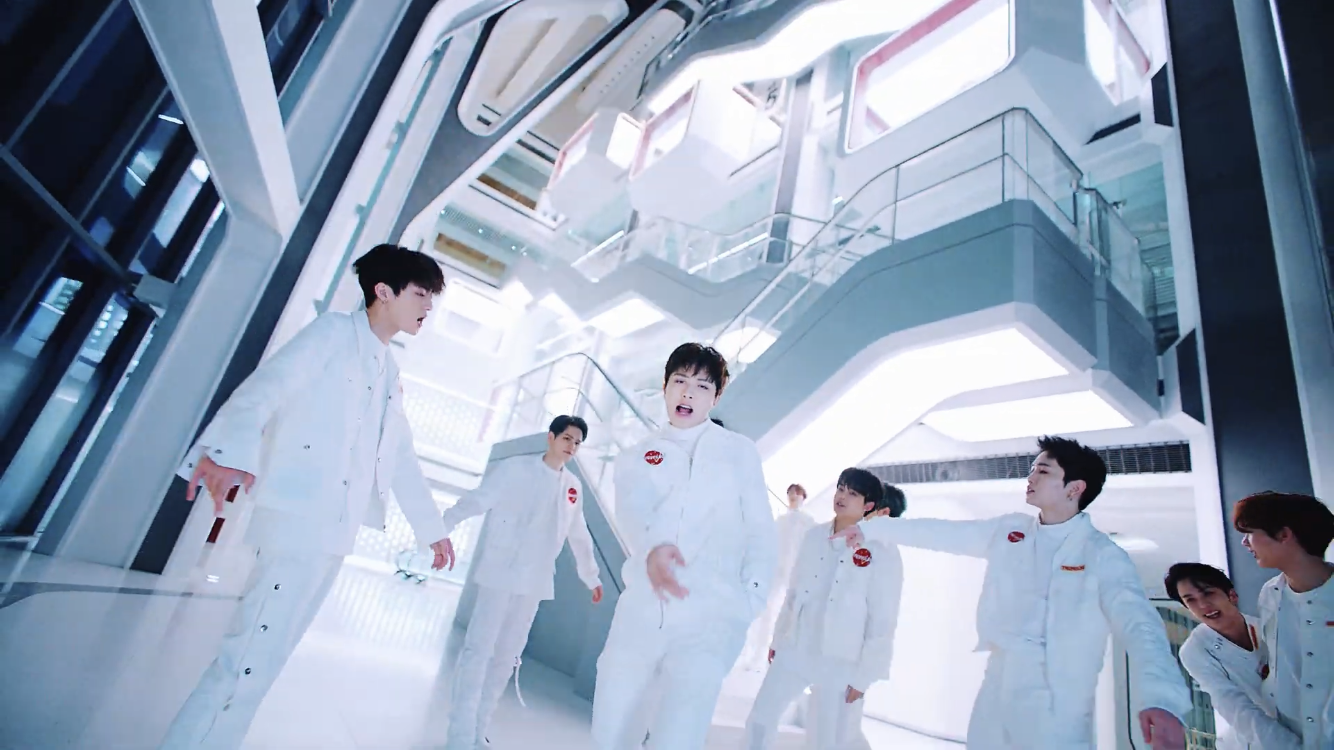 [잡담] 헐 트레저 뮤비 YG에서 찍은 것도 있구나 | 인스티즈