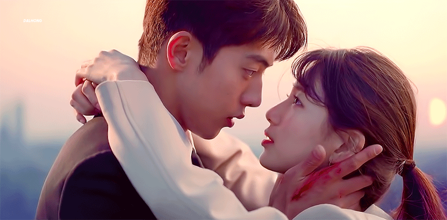 난 힘들때 도달 키스신을 봐 | 인스티즈