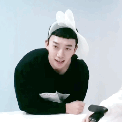 오늘 라방 리본 단 거 넘 귀여웠다ㅠ | 인스티즈