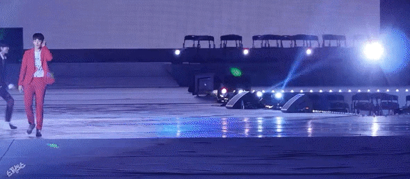 [잡담] 행복하게 살자 무대가 미끄러우면 스케이트장으로 만들어버리는 세븐틴처럼.. | 인스티즈