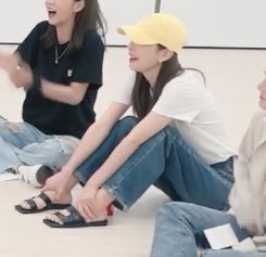 [잡담] 오랜만에 볼캡 설아 보자!!!!! 대체 집에 볼캡 몇 개일까... | 인스티즈