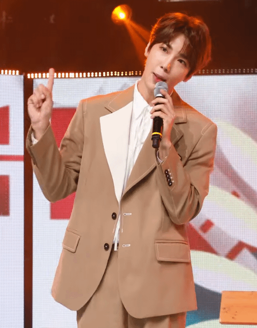 정민오빠 무대에서 귀여움이 흘러넘침ㅋㅋㅋㅋㅋㅋㅋ | 인스티즈