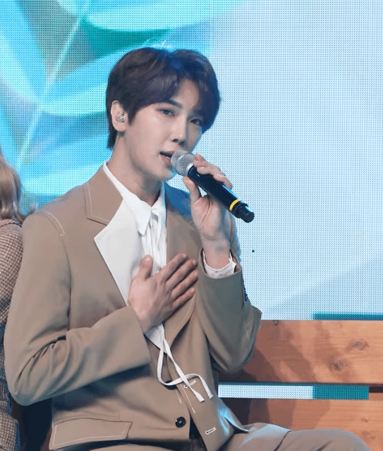 정민오빠 무대에서 귀여움이 흘러넘침ㅋㅋㅋㅋㅋㅋㅋ | 인스티즈