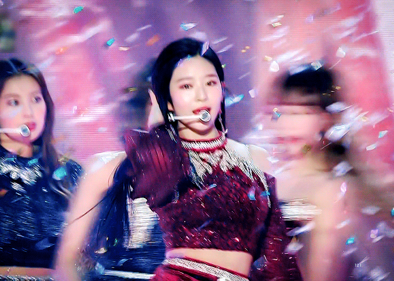 [잡담] 큰방에서 주웠는데 진짜 예쁘다 | 인스티즈