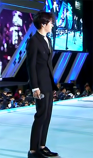 [잡담] 창섭이 다리길이 | 인스티즈