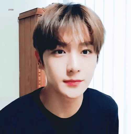 [잡담] 더보이즈 현재분 잘생겼는데 나중에 내가 아들낳으면 이렇게 생겼음 좋겠다고 맨날 생각함 | 인스티즈