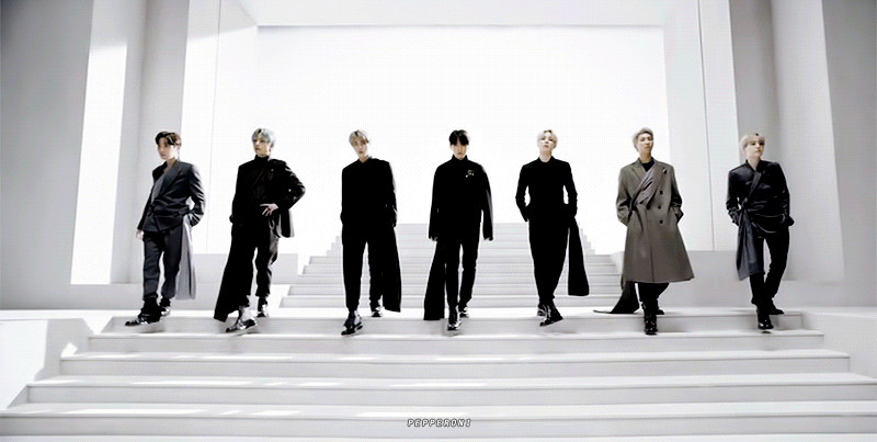 [잡담] 디올 역사상 최초의 무대의상 시도였다. 방탄은 이제 루이비통 엠버서더지만 | 인스티즈