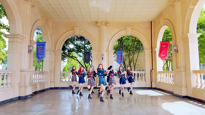 [잡담] 나 진짜로 우주소녀 마법학교 다시 나와도 모르는 척 할 수 있음.... | 인스티즈