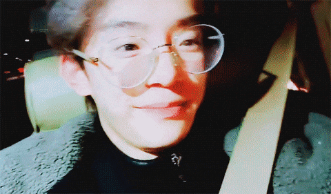 [잡담] 베리베리 숙소 브이앱중인데 강민 안경쓰고 등장했어ㅋㅋㅋㅋ | 인스티즈