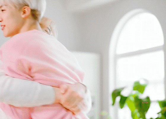 [잡담] 엔드림 재민 생긴 건 토끼같은데 하는 행동은 고양이같아 | 인스티즈