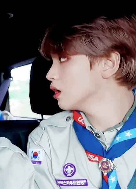 [잡담] 원래는 내 갤러리 속의 아이돌이 누군지 물어보려했지만 그 사진을 찾기위해 갤러리를 뒤지다 보니 내본이 너무 잘생겨서 쓰는 글 | 인스티즈