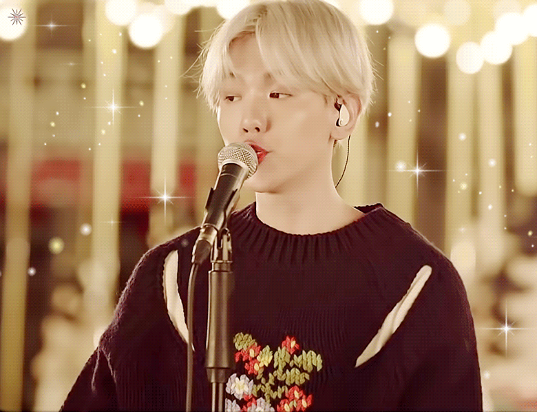 [잡담] 백현이 노래할때 입모양 너무 귀여움 | 인스티즈