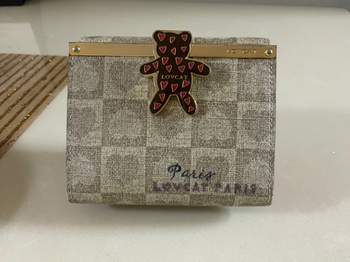 [미디어] 내 첫지갑이 아이유 러브캣 지갑이였는데 | 인스티즈