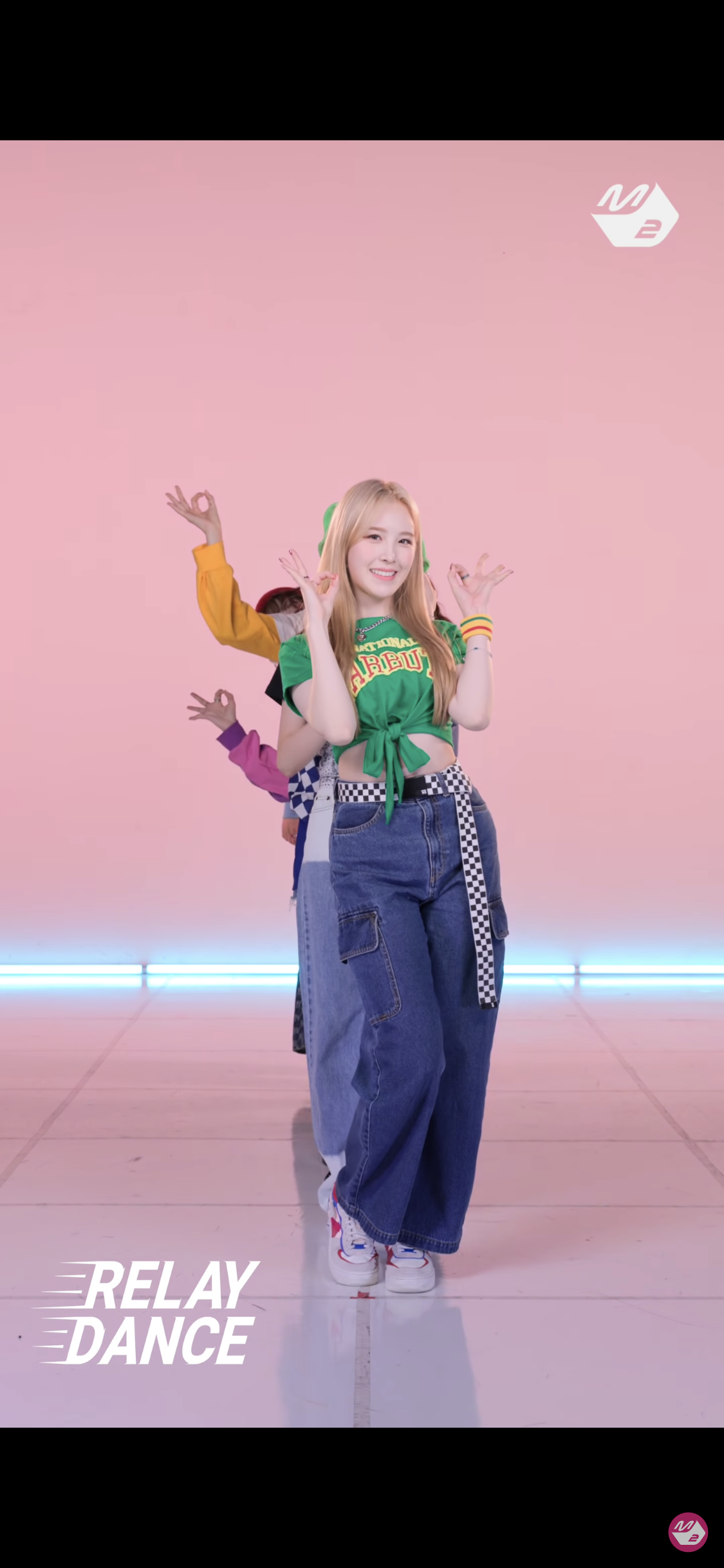 [잡담] 이 분 이름이 머야? | 인스티즈