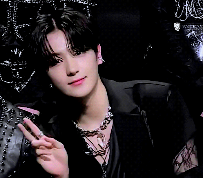 [잡담] 더보이즈 현재 얼굴 진짜 신기한 게 | 인스티즈