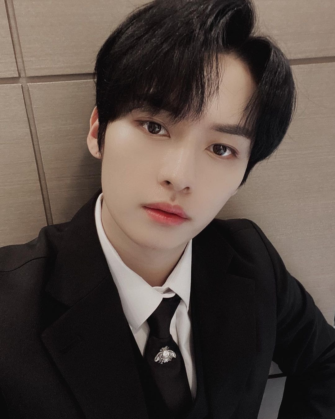 [잡담] 스키즈 리노 만약 이게 포카였다....? - 인스티즈(instiz) 연예 카테고리