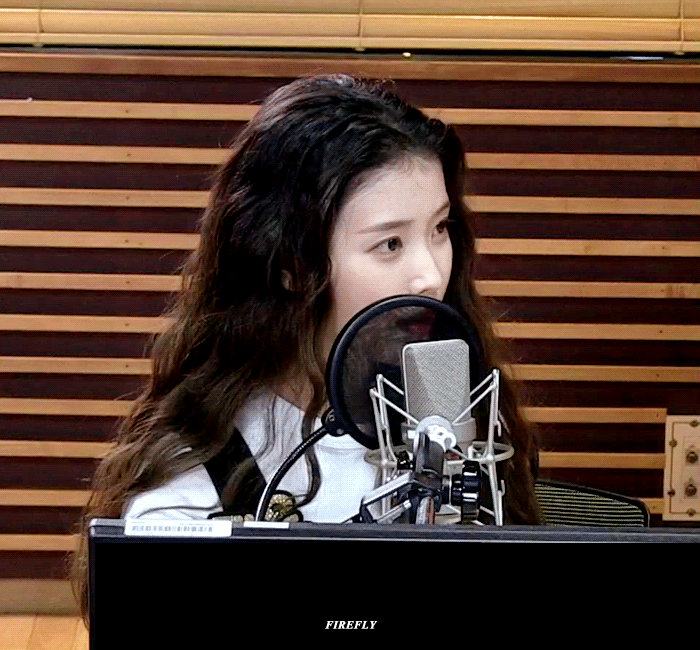 [잡담] 아이유 머리 볶으니까 왤케 댕댕이같냐ㅋㅋㅋ | 인스티즈