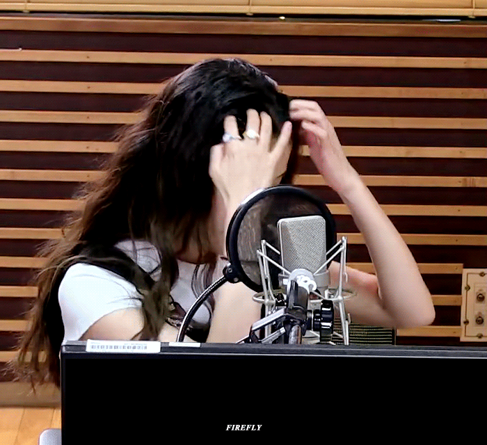 [잡담] 아이유 머리 볶으니까 왤케 댕댕이같냐ㅋㅋㅋ | 인스티즈