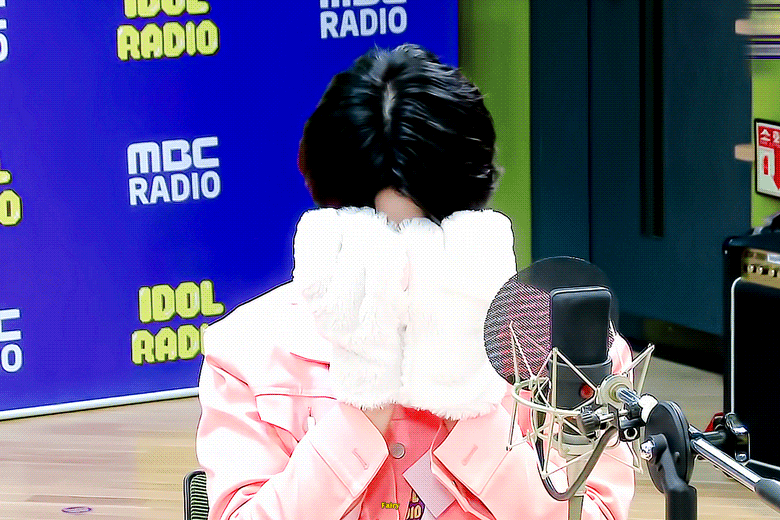 [잡담] 더보이즈 멤버들이 막내도 아닌 큐뉴를 귀여워하는 이유.gif | 인스티즈