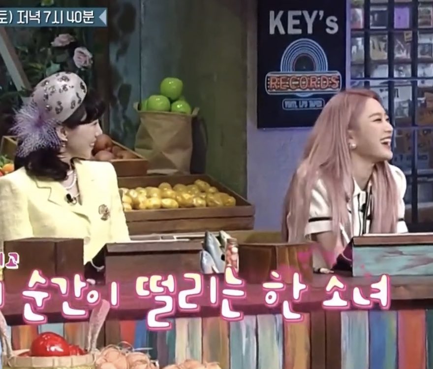 [잡담] 옴걸 자신들이 좋아하는 선배가 쳐다볼때 반응봐 ㅠㅠㅠ | 인스티즈