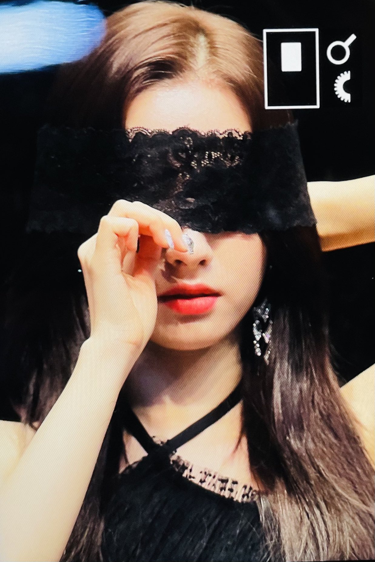 [잡담] 팬싸에 이런 안대 가져가주신 분 복 많이 받으세요 | 인스티즈