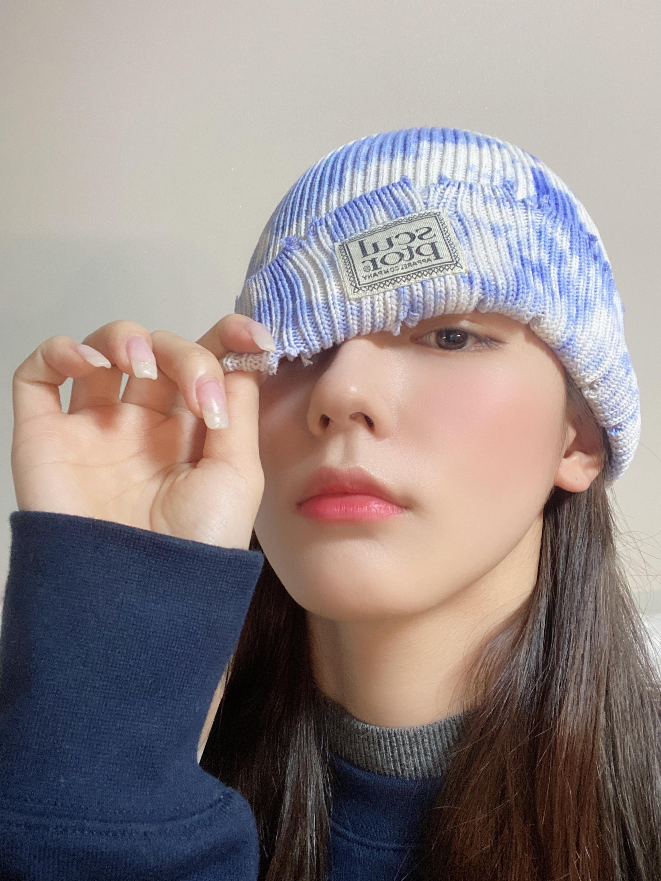 [잡담] 팬들이 비니써달라니까 쓰고 사진보내주는 조미연 | 인스티즈