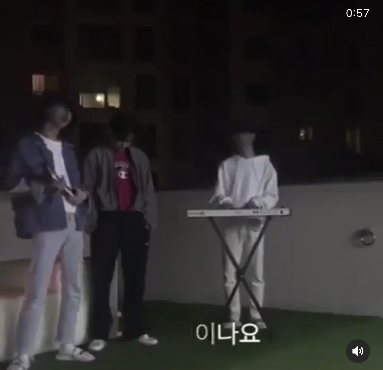 [잡담] 남돌 누구야 ... 3일째 찾고 있음 | 인스티즈