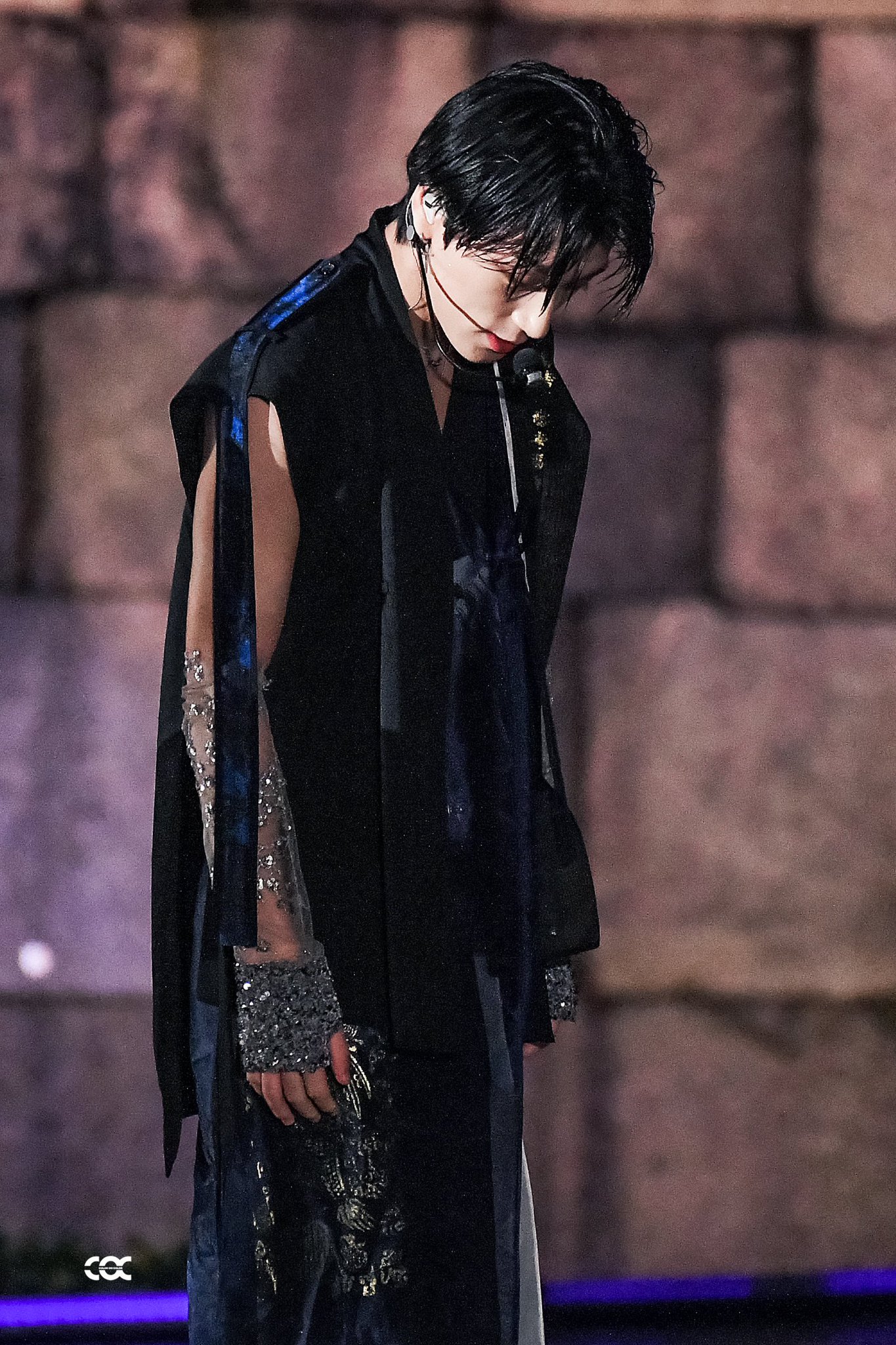 [잡담] 내돌 수원화성에서 한복 입고 공연한날 봐줘 그냥 예술이야 | 인스티즈