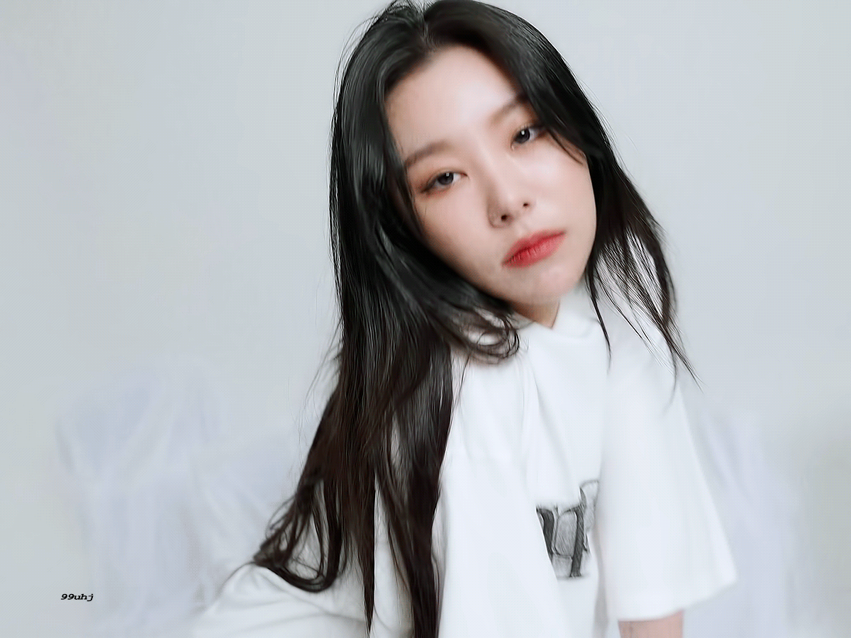 [잡담] 휘인 첫 미니앨범 트랙리스트 공개 13분 전❗️ | 인스티즈