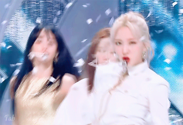 [잡담] 요즘 아기호랑이라이팅 열심히 하는 우리언니.. | 인스티즈