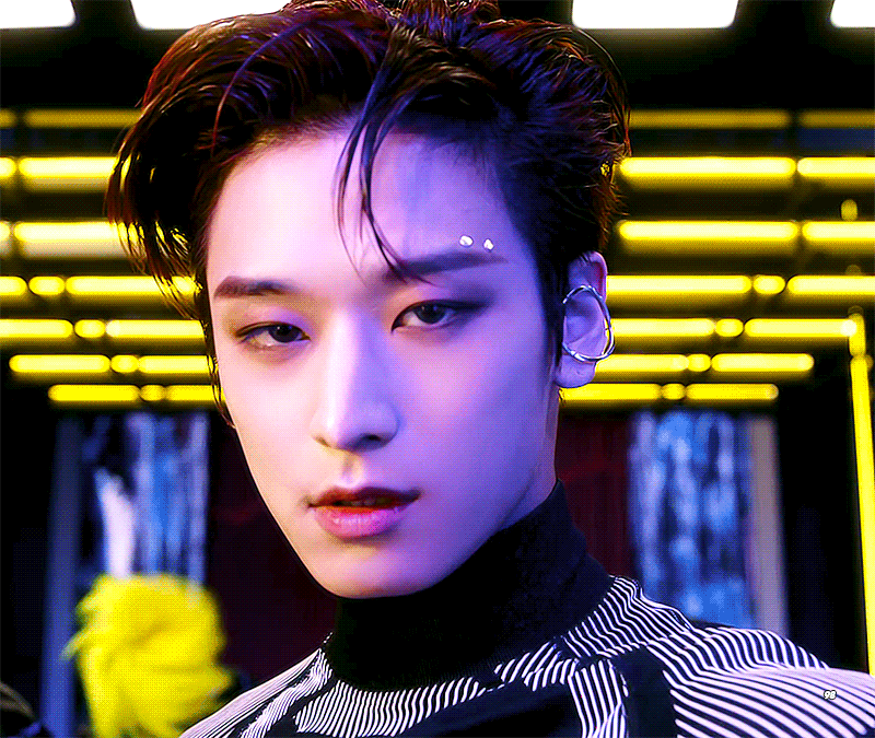 [잡담] 한밤중에 은밀하게.. 올리는 본진 움짤 | 인스티즈