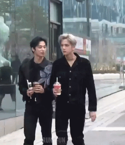 [잡담] 난 덥뮤다 피지컬 볼때마다 좋아서 눈물나려고해 | 인스티즈