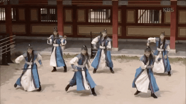 [잡담] 그 유명한 화랑 아이돌이랑 배우 비교?움짤 보는데 민호 춤선에 취저당함 | 인스티즈