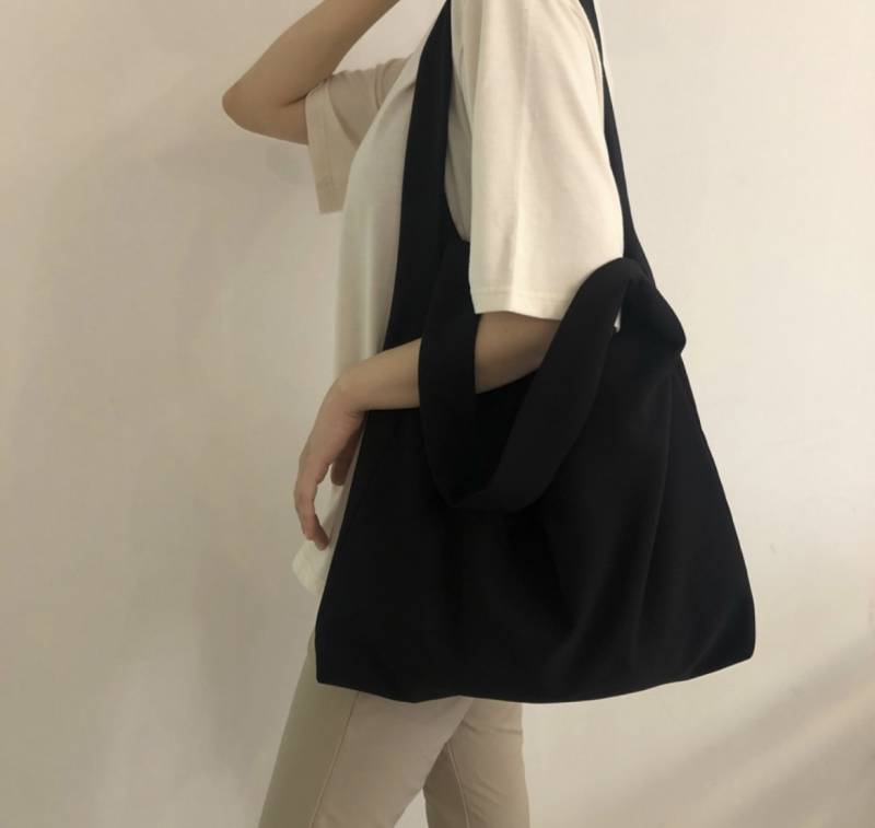 이 가방 살까 말까? | 인스티즈