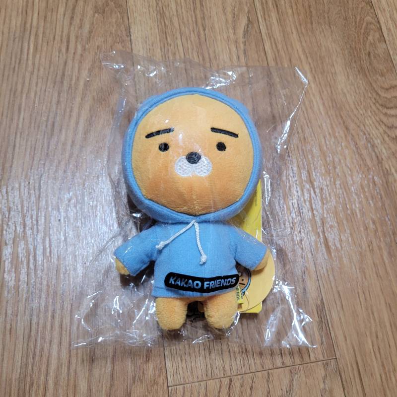 얘드라 정치플에 나에게 관심좀 ☝!! 이 인형 팔면 팔릴까 ?? | 인스티즈