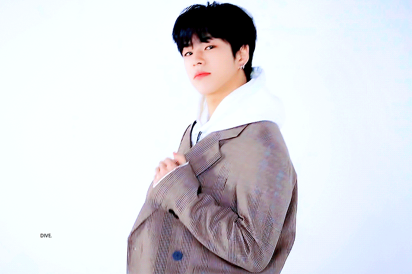 [잡담] 와이지 첫 길캐 데뷔남 그거 트레저 윤재혁....💎❤ | 인스티즈