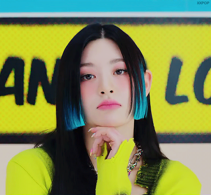 [잡담] 스테이씨 세은이 양쪽 머리색 바뀌는거 보는게 포인트자나 | 인스티즈