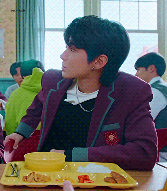 [잡담] 다른 배우님들은 차기작도 나오고 차차기작도 나오고 그러는데 울 배우님만 소식이 없어... | 인스티즈