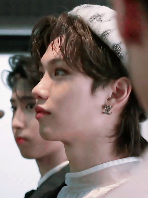 [잡담] 근데 필릭스는 얼굴이 진짜 많은(?)것 같음 | 인스티즈