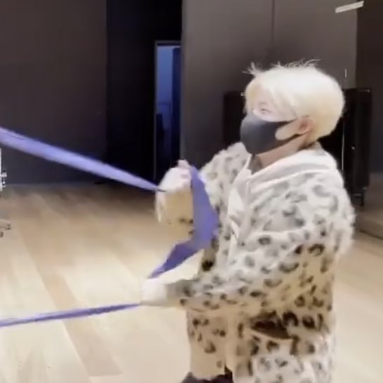 [잡담] 고양이가 노래하는 거 볼래?? | 인스티즈