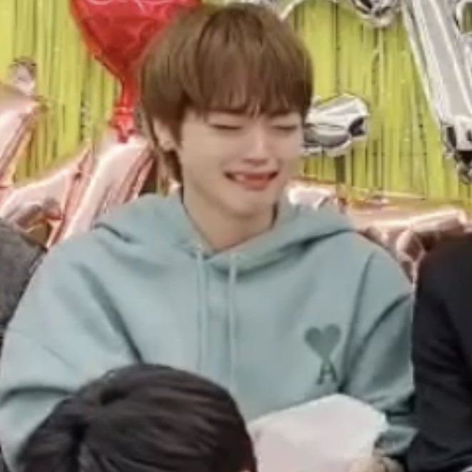 [잡담] 오늘 형준이 우는 거 너무 귀엽기도 한데 마음 아팠어 | 인스티즈