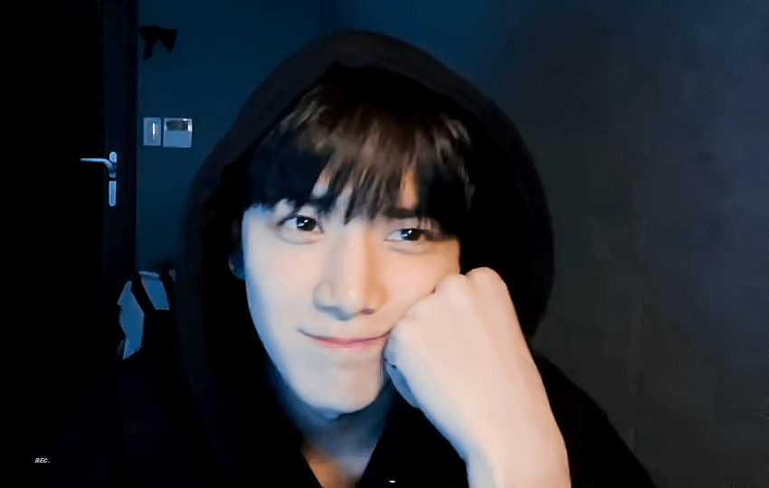 [잡담] 이얼굴이 쌩얼이래.. | 인스티즈