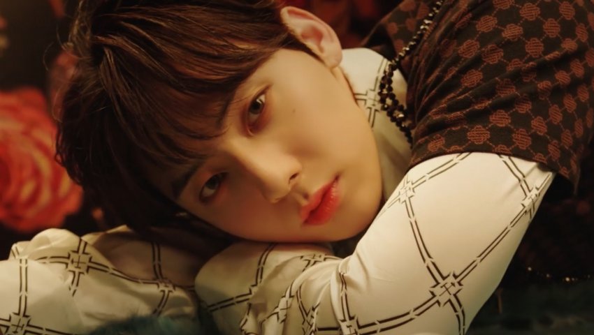 [잡담] 황민현 얼굴필승 | 인스티즈