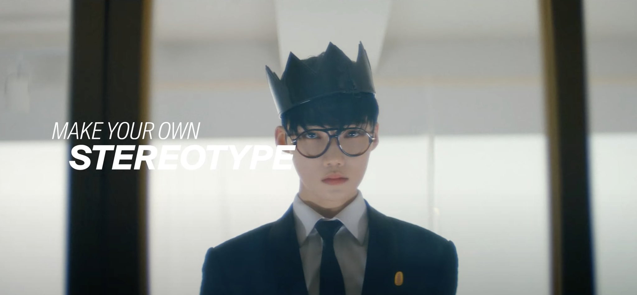 [잡담] 더보이즈 제제트랑 멬온킹 완전 다른 재질이라 환장 | 인스티즈