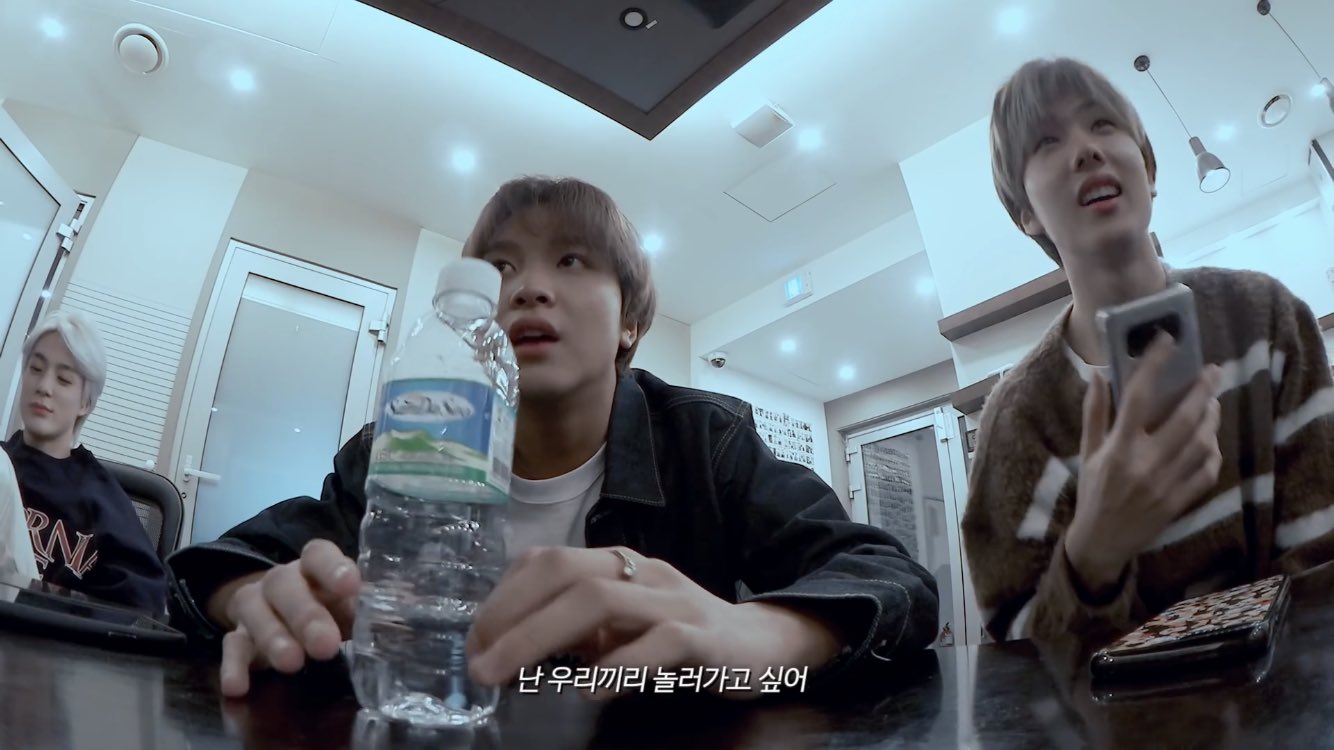 [잡담] "10대를 함께 보낸 일곱 멤버가 성인이 된 후 다같이 떠난 첫 여행모습을 담은 예능 콘텐츠” | 인스티즈