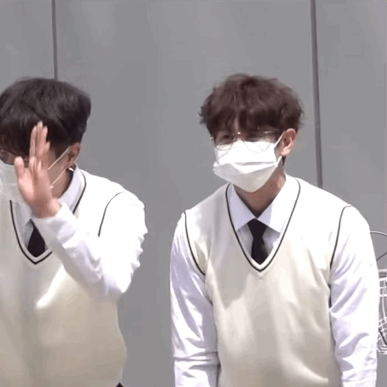 [잡담] ㅇㄴ 양요섭 또 윤두준한테 맞고 있냐구 ㅠㅋㅋㅋㅋㅋㅋ | 인스티즈