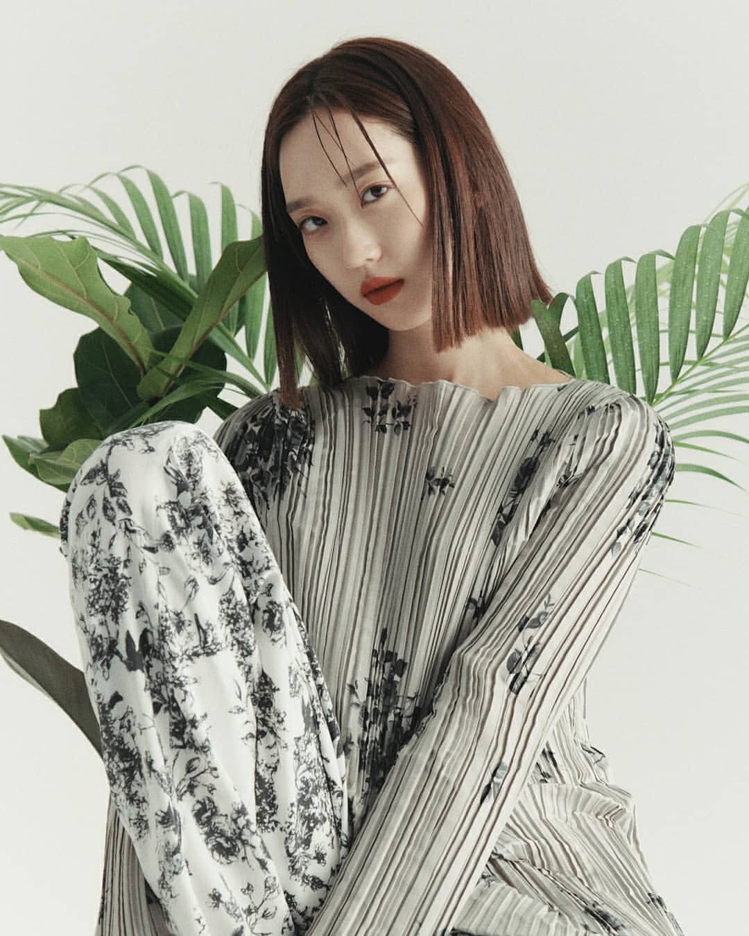 [잡담] 오 한지현 화보 B컷 예쁘다 | 인스티즈