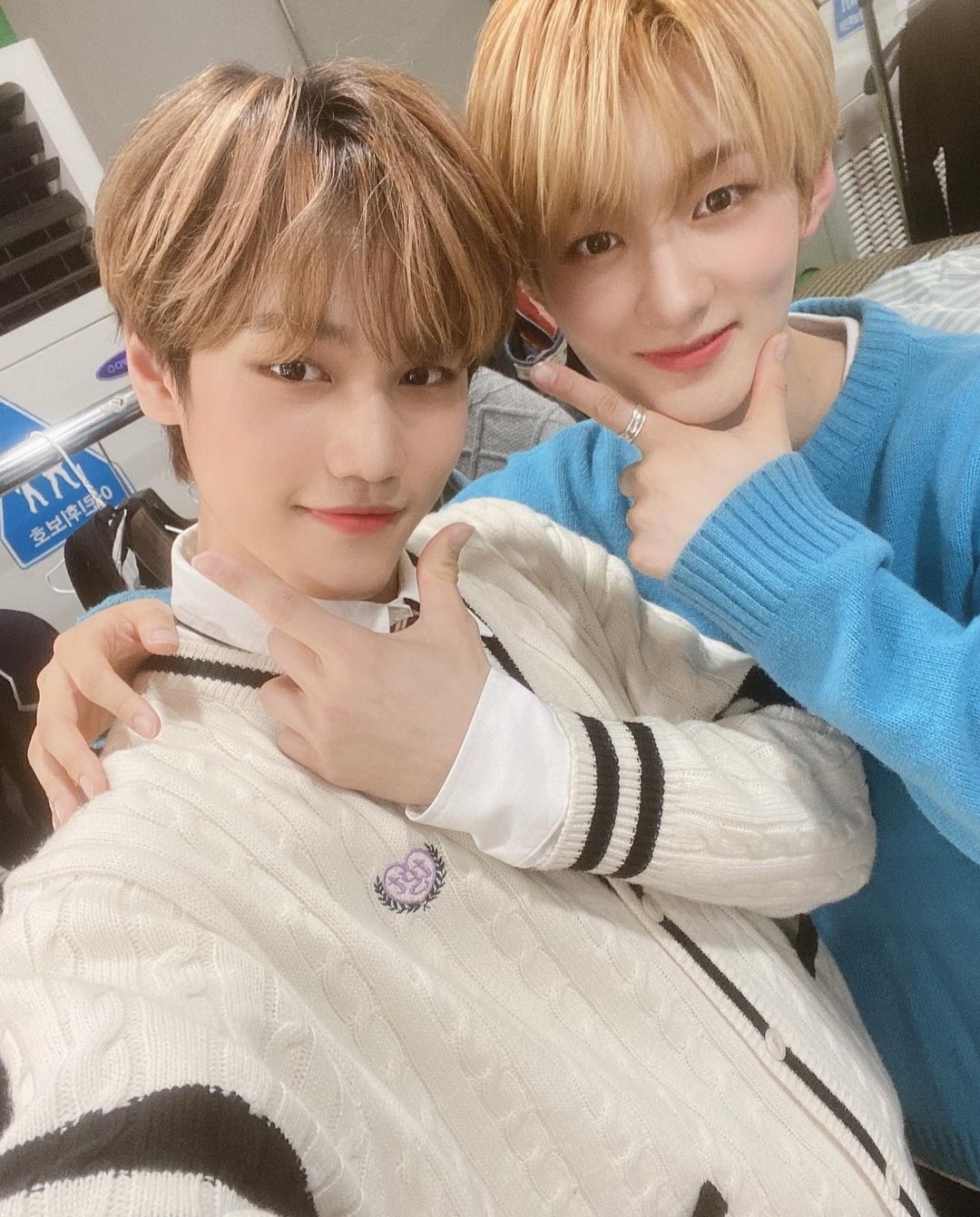 [잡담] 베리베리 용승 엠씨엔디 민재 셀카 삐삐📟 | 인스티즈