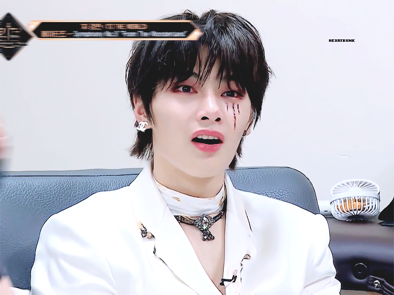 [잡담] 그.. 스키즈 아이엔은 킹덤무대 돈 내고 봐야할듯... | 인스티즈