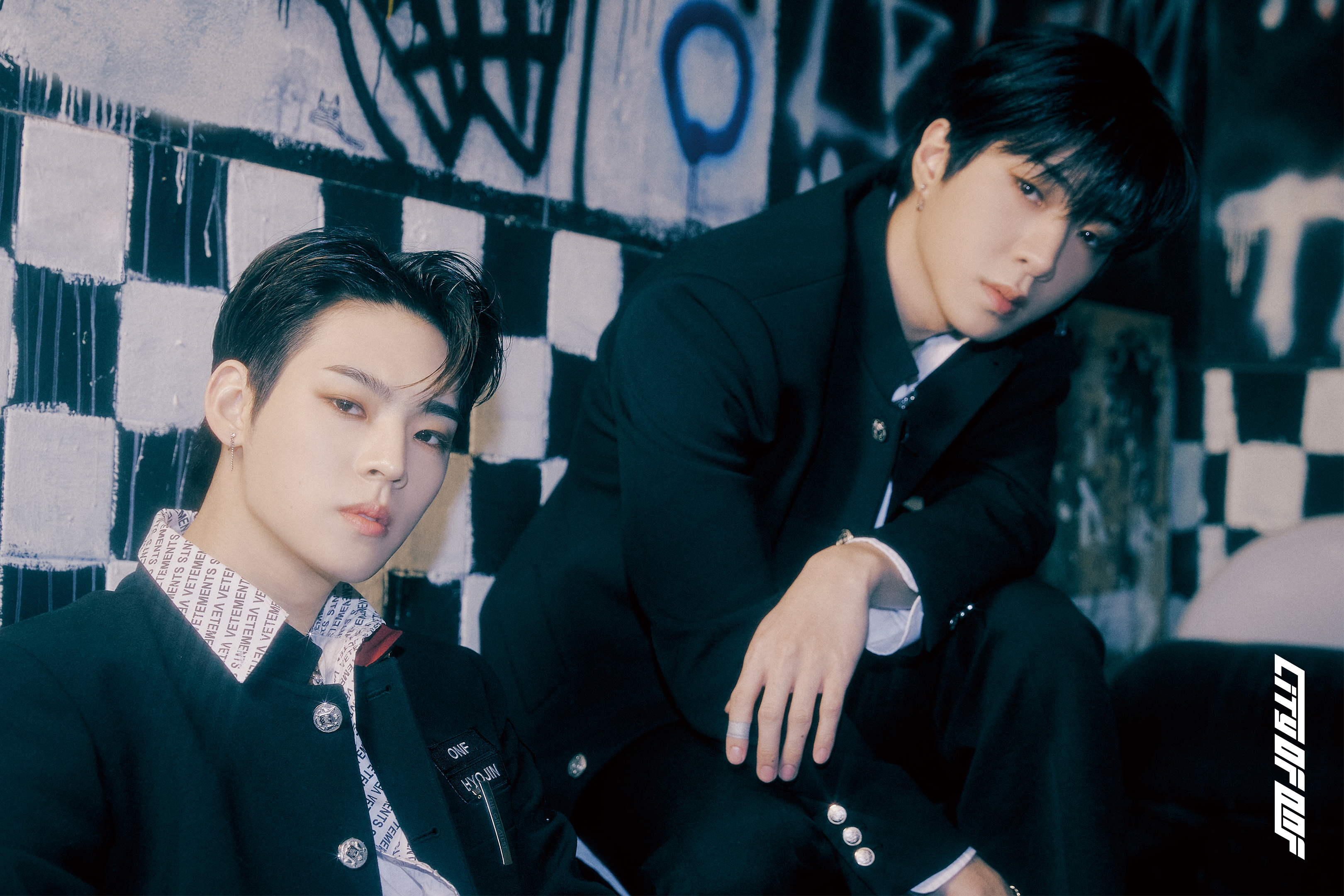 [잡담] 온앤오프 컨포 봐줘 제발 나 무릎꿇었어 | 인스티즈